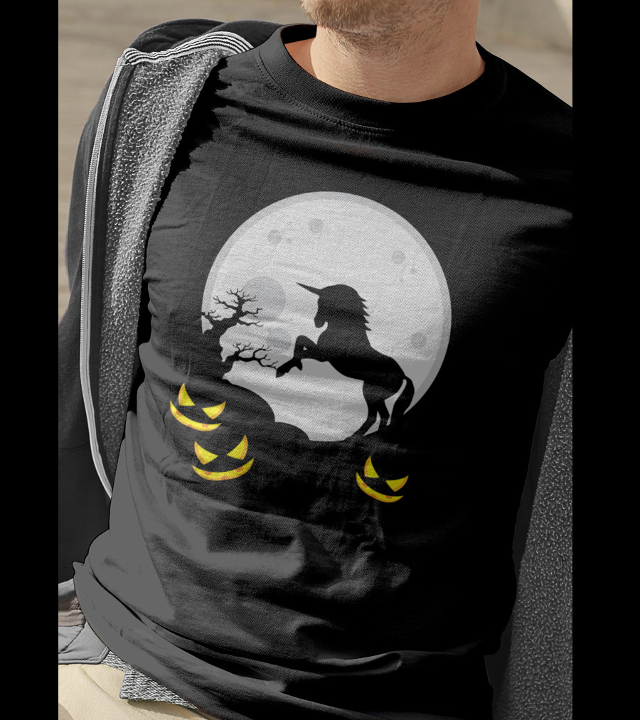 Halloween Unicorn And Jack-O'-Lanterns Full Moon Scene T-Shirt