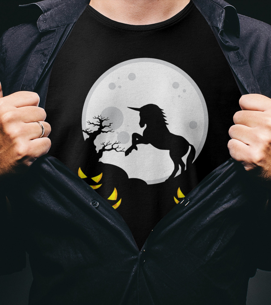 Halloween Unicorn And Jack-O'-Lanterns Full Moon Scene T-Shirt