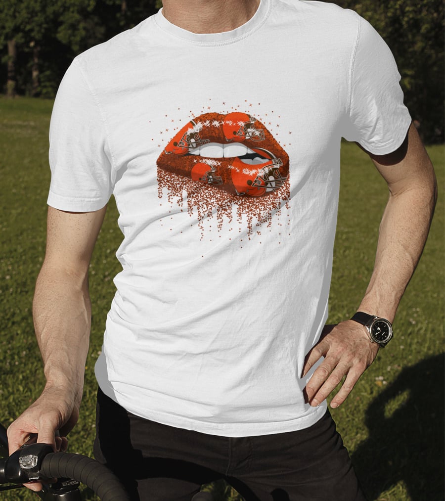 Cleveland Browns Helmet Sparkle Lips T-Shirt