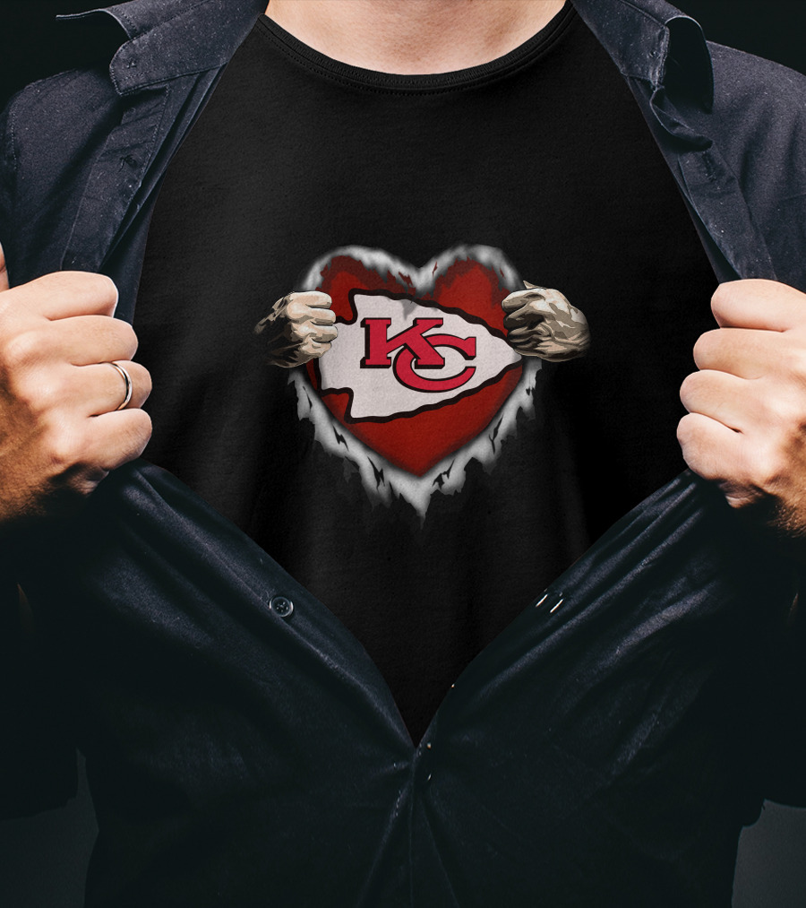 Kansas City Chiefs Heart Ripped T-Shirt