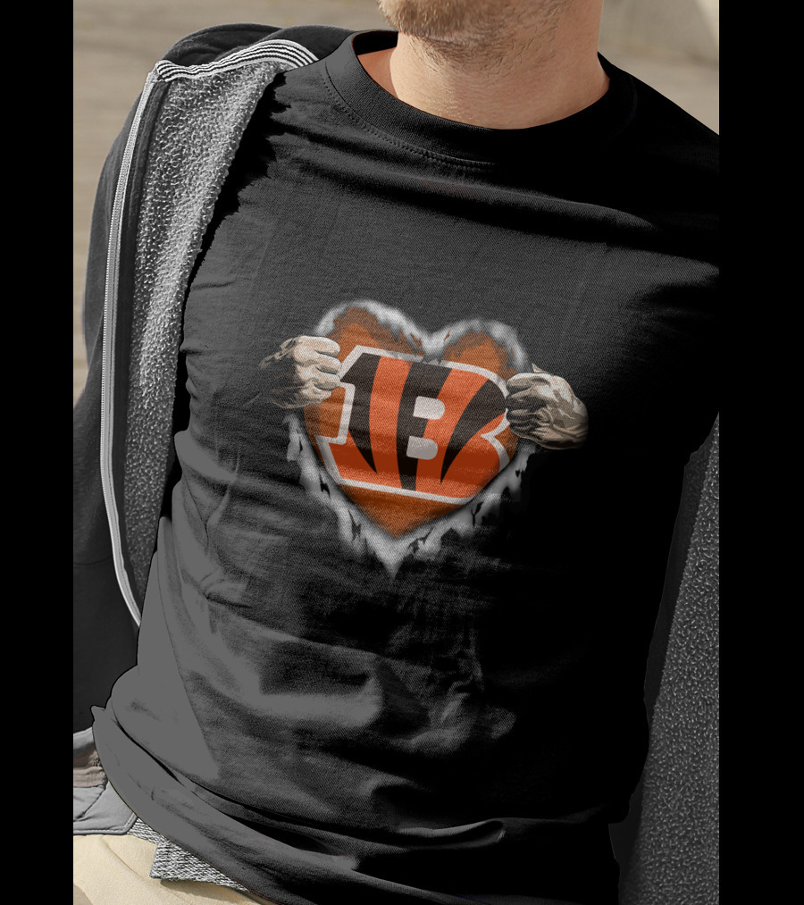 Cincinnati Bengals Ripped Logo Heart T-Shirt