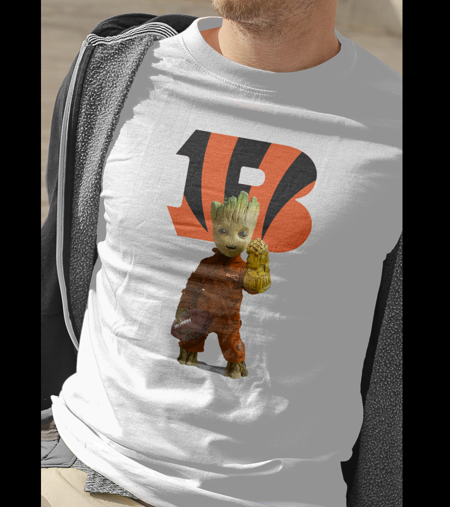 Cincinnati Bengals Groot Holding Football With Infinity Gauntlet T-Shirt