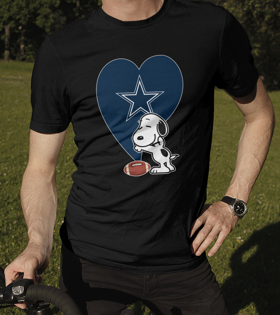 Dallas Cowboys Snoopy Heart Hug Football T-Shirt