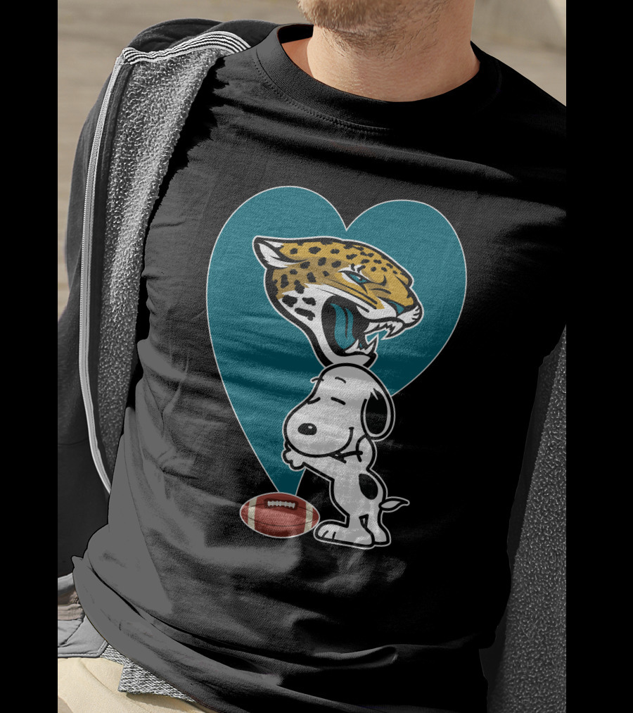 Jacksonville Jaguars Snoopy Heart Football Hug T-Shirt