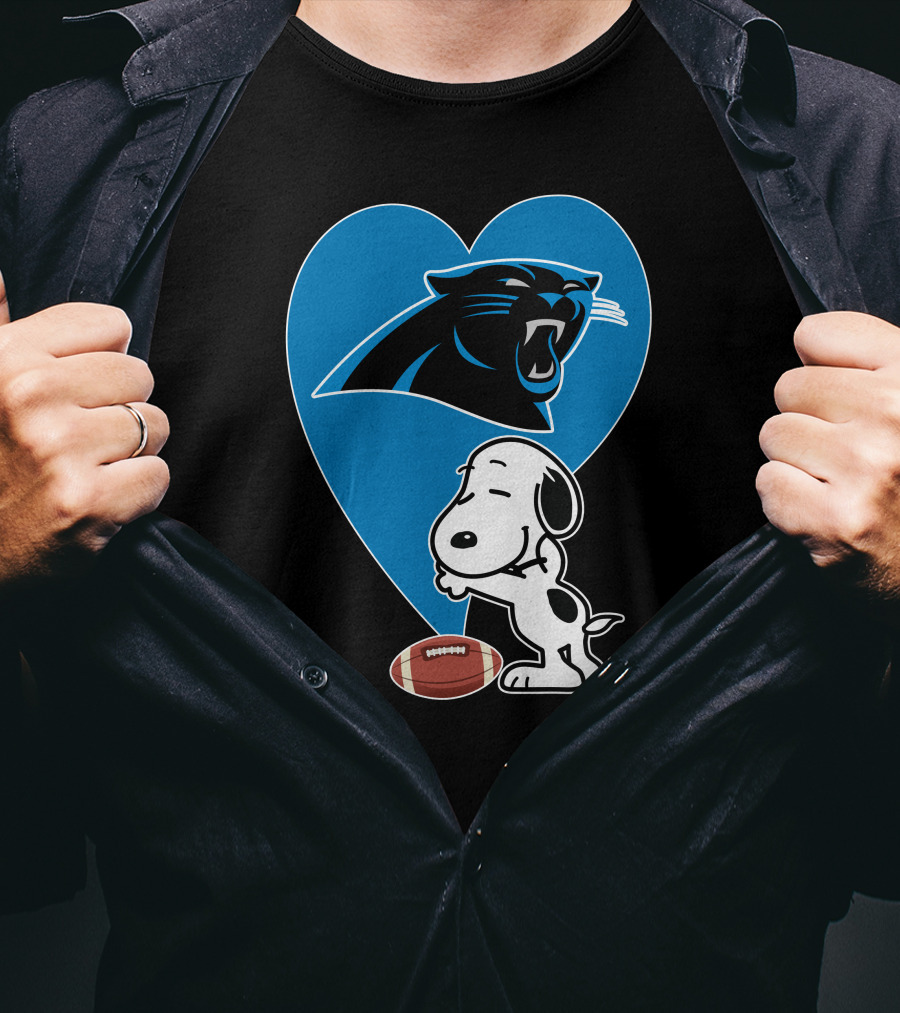 Carolina Panthers Snoopy Football Heart Hug T-Shirt