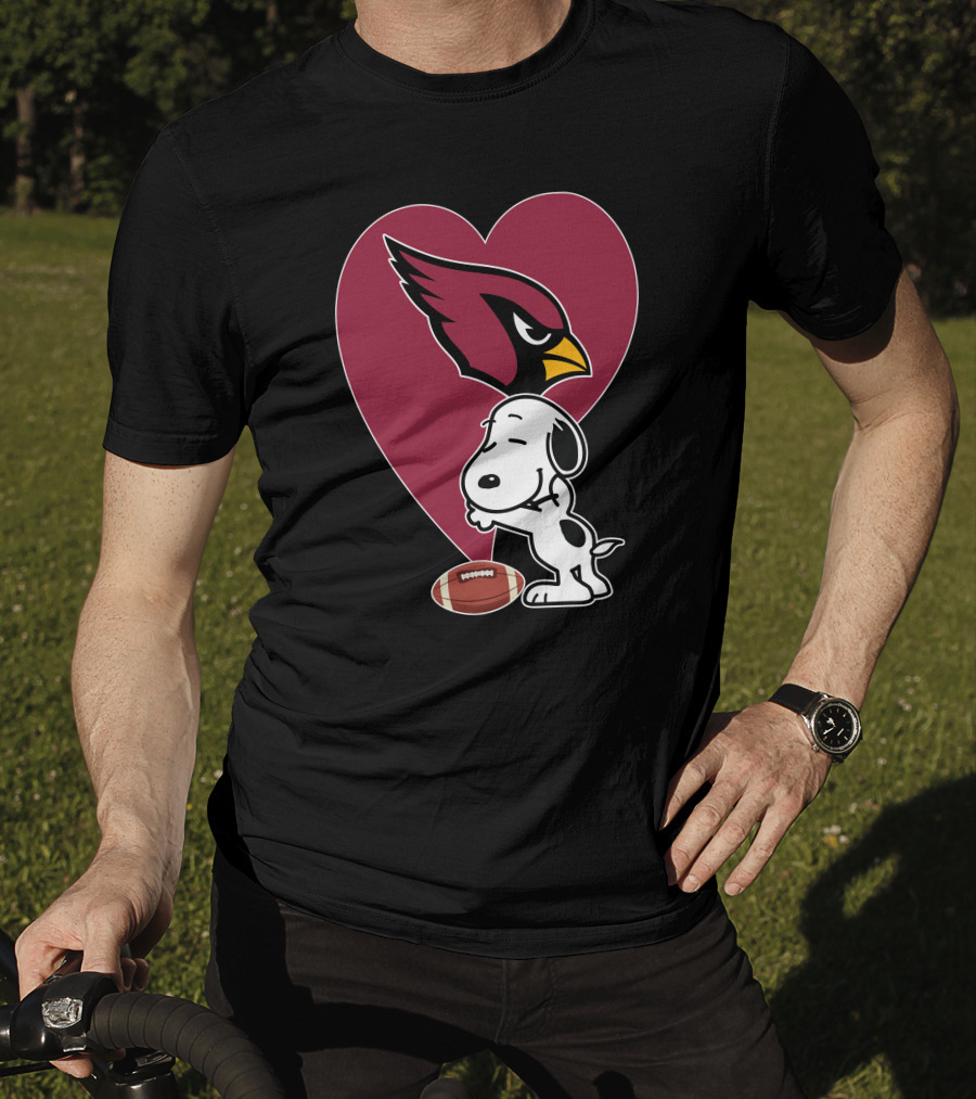 Arizona Cardinals Snoopy Hug Football Heart T-Shirt