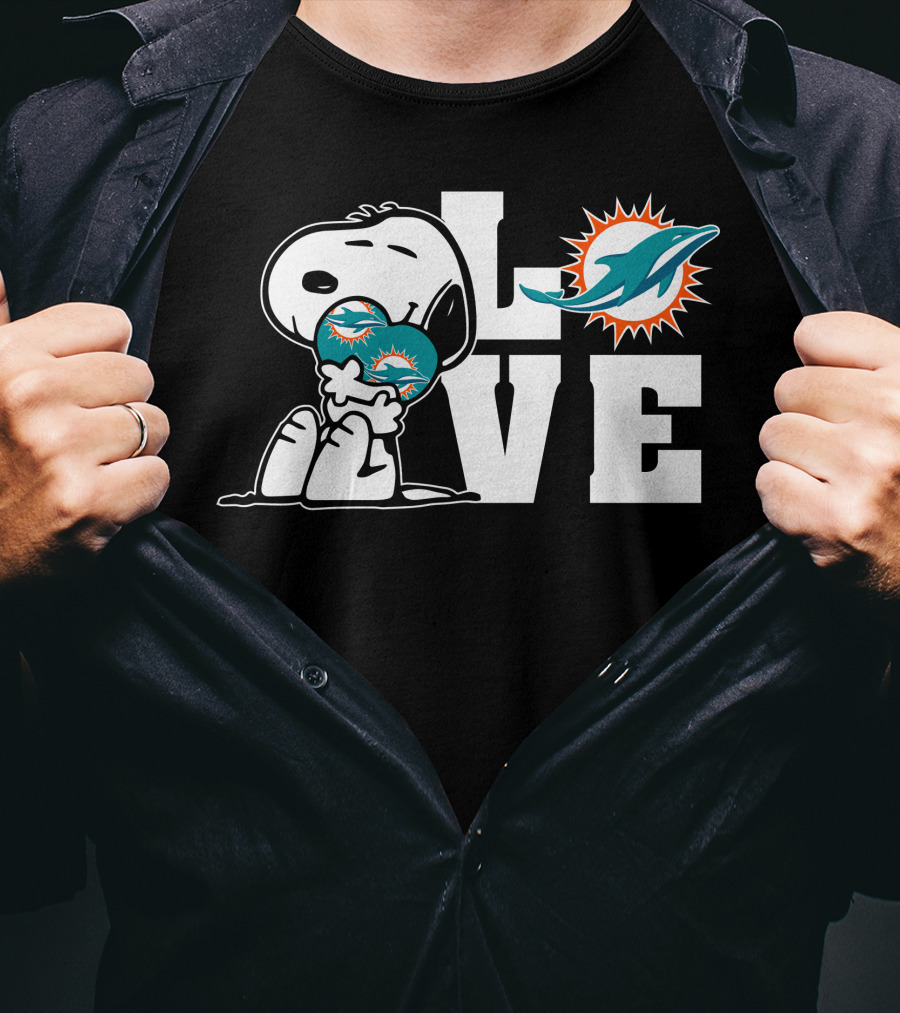 Snoopy Dolphins Love Miami Football T-Shirt