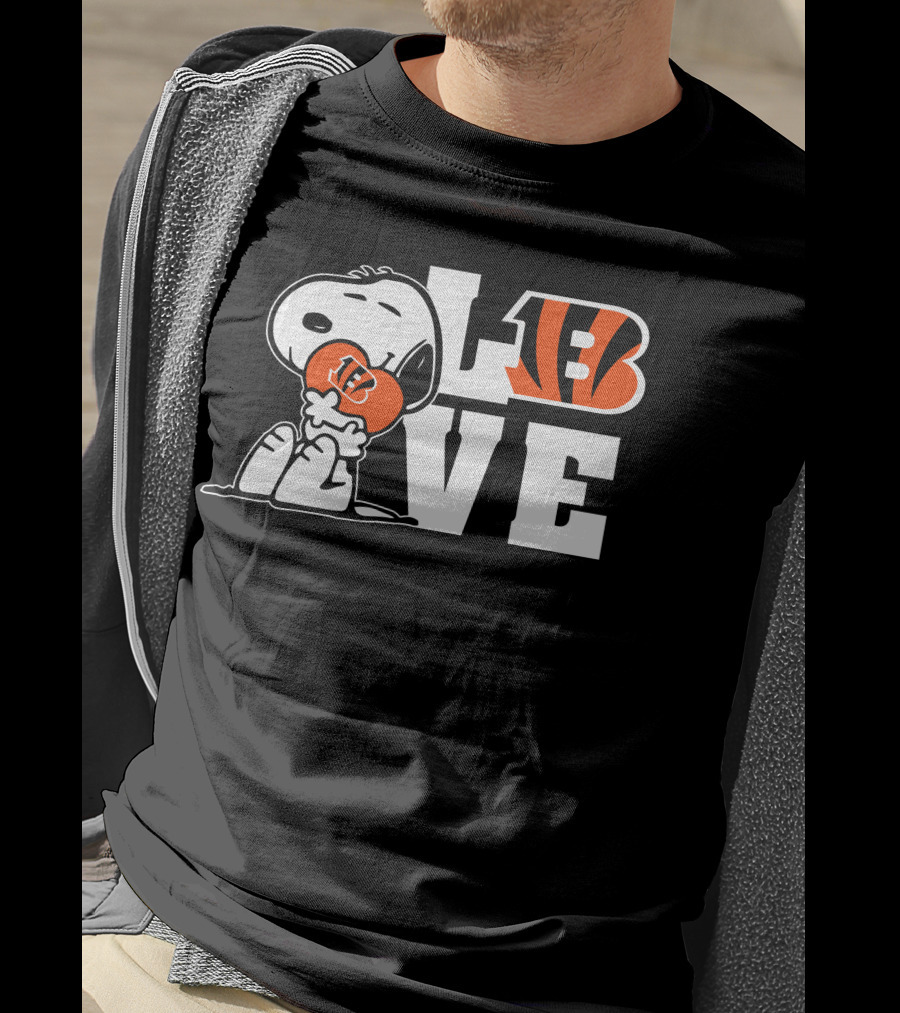 Snoopy Cincinnati Bengals Love T-Shirt