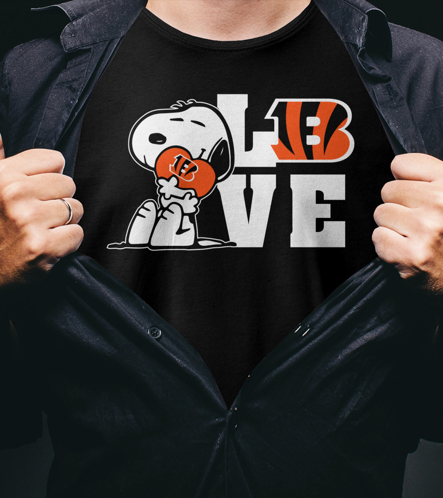 Snoopy Cincinnati Bengals Love T-Shirt