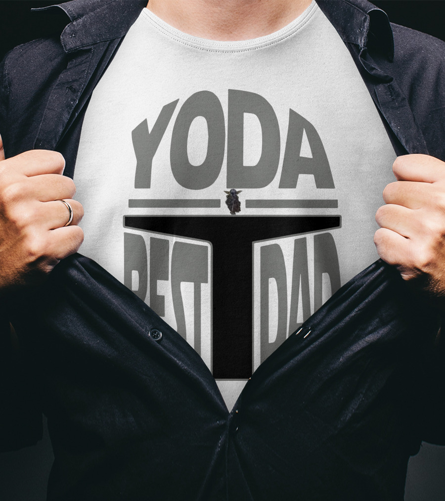 Yoda Best Dad The Mandalorian Helmet Baby Yoda T-Shirt