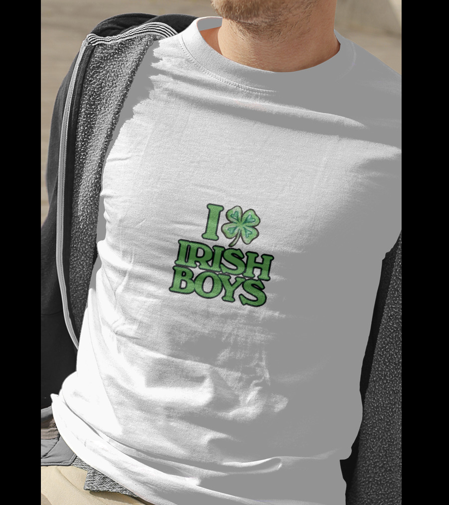 I Love Irish Boys Shamrock Charm T-Shirt