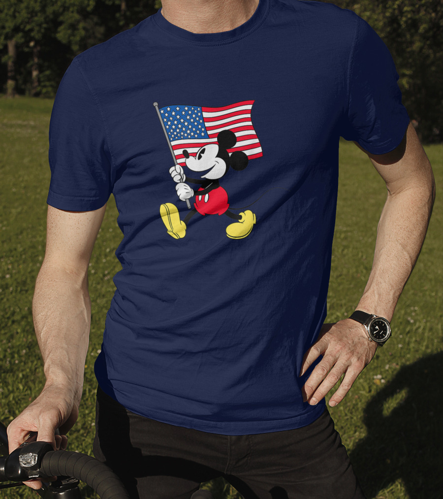 Mickey Mouse Holding American Flag Patriotic Disney T-Shirt