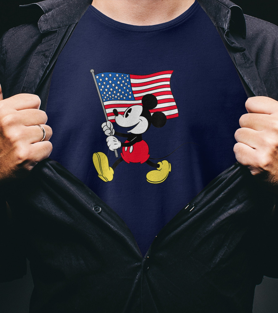 Mickey Mouse Holding American Flag Patriotic Disney T-Shirt