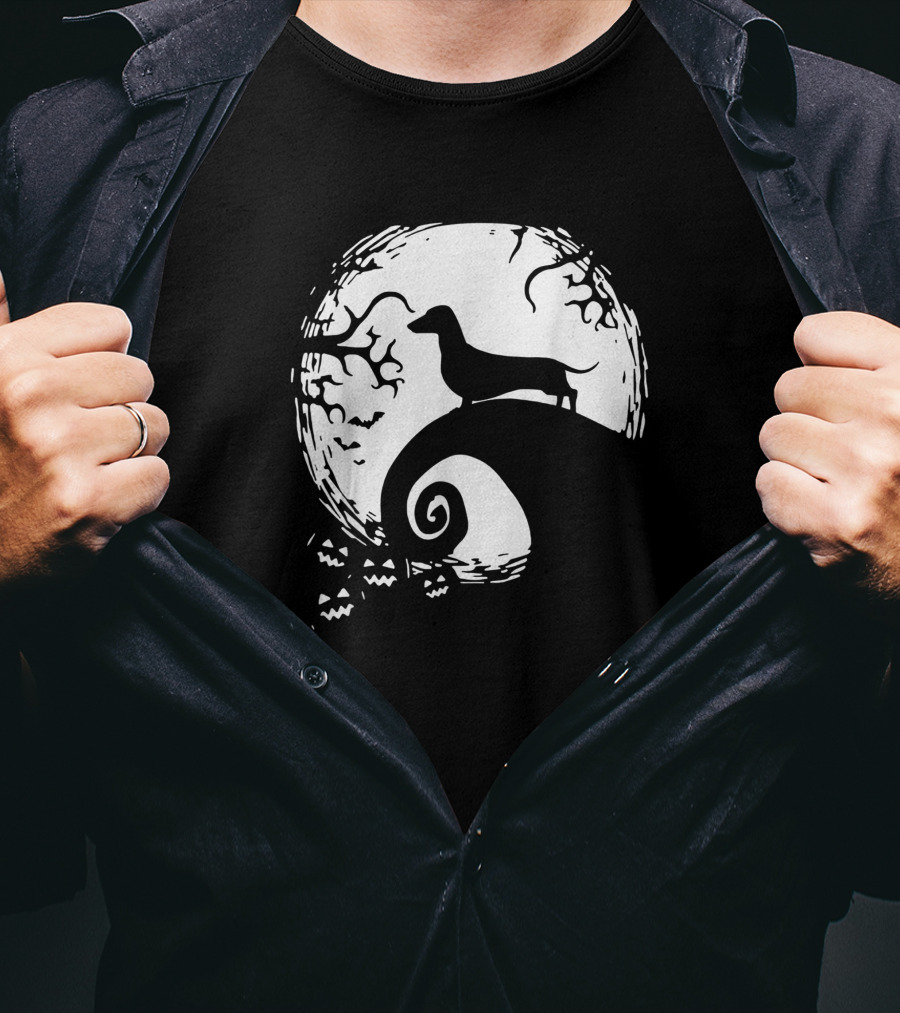 Dachshund Moonlit Halloween Scene For Dachshund Lovers T-Shirt