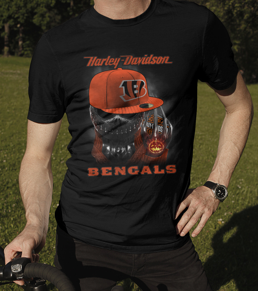 Harley Davidson Cincinnati Bengals Skull With Cap And Glove T-Shirt