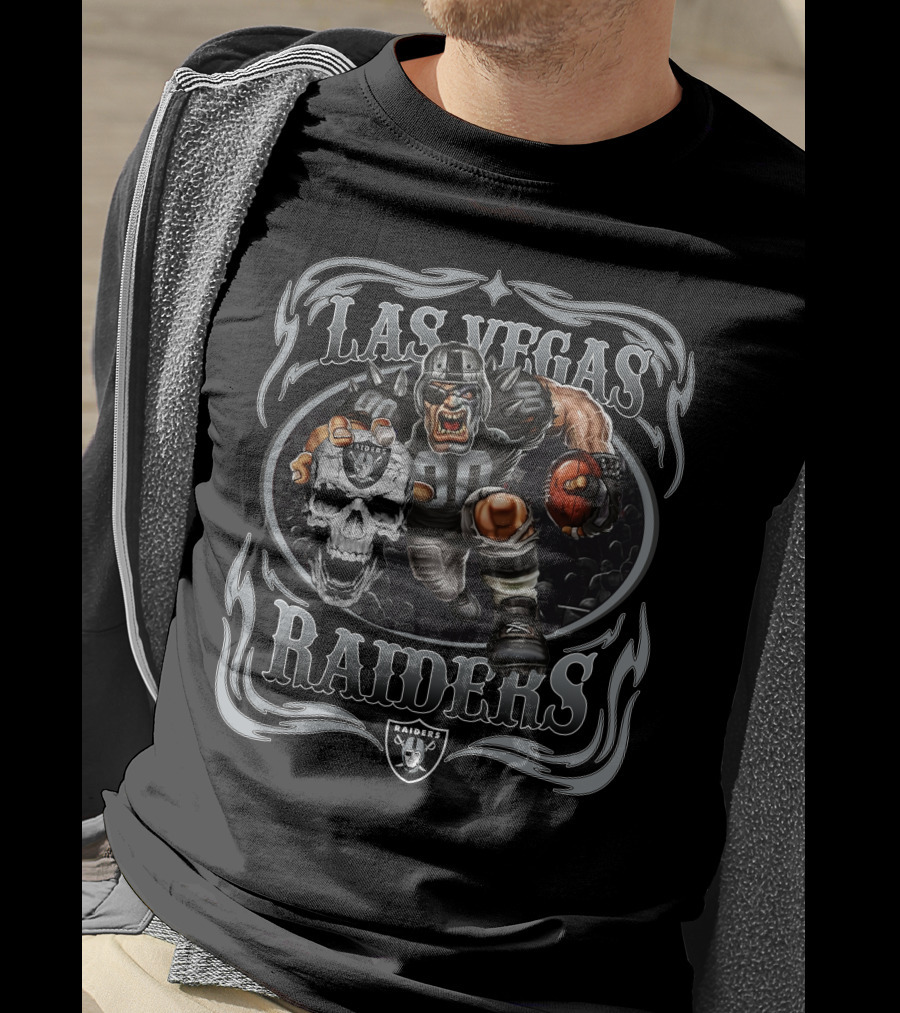 Las Vegas Raiders Skull And Player Charging With Football T-Shirt