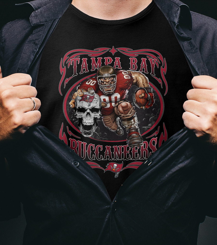 Tampa Bay Buccaneers Football Player Skull T-Shirt