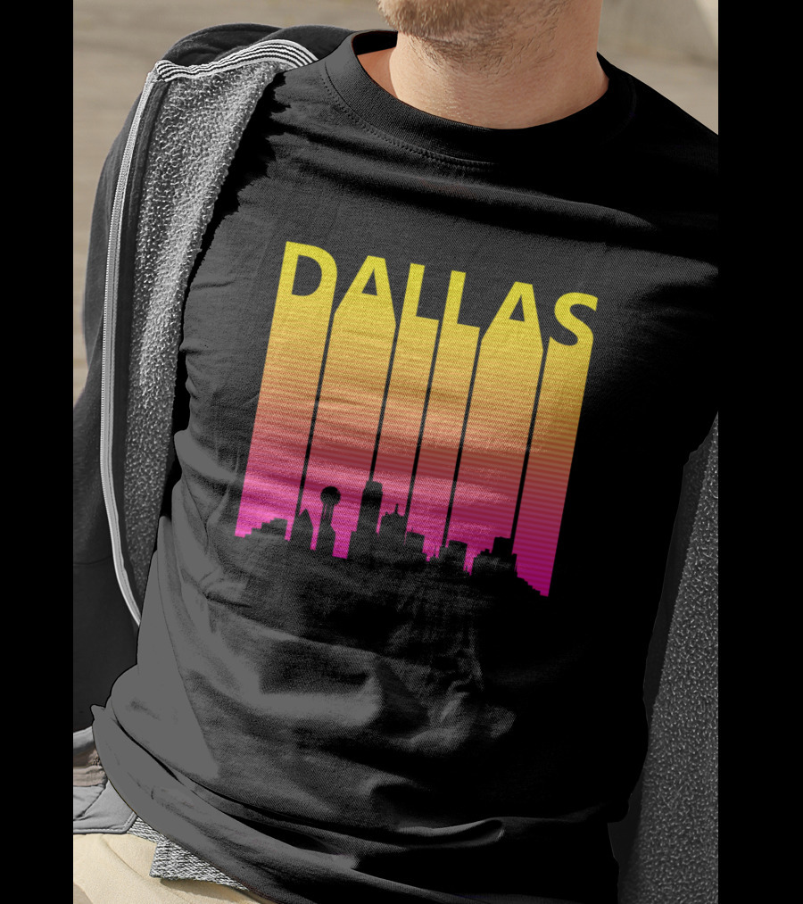 Dallas 1980s Retro Skyline Silhouette In Neon Gradient T-Shirt