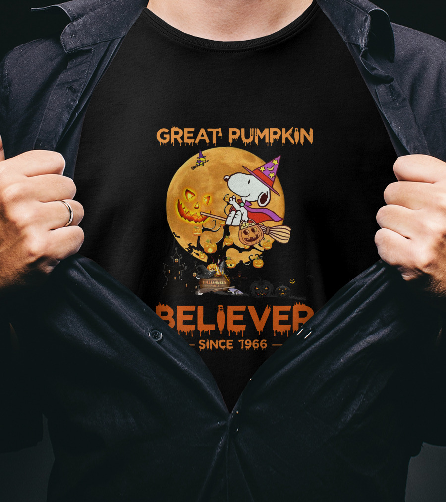 Great Pumpkin Believer Since 1966 Snoopy Halloween Moon T-Shirt