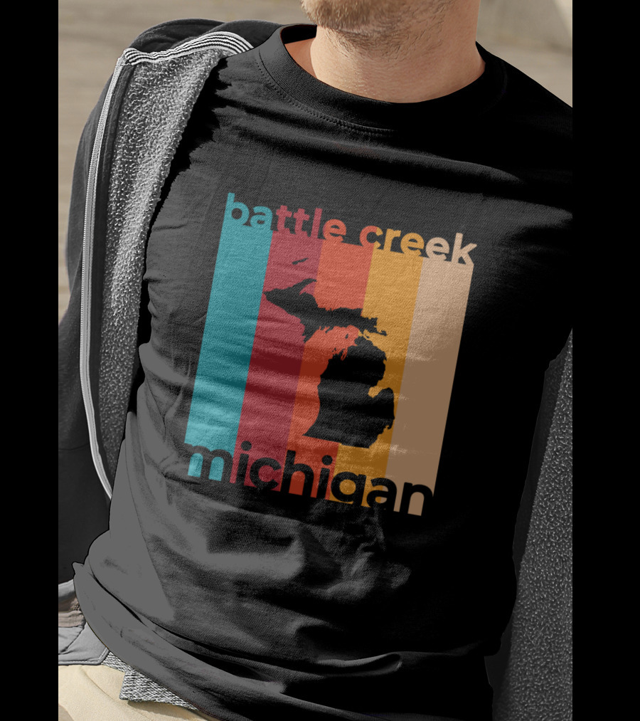 Battle Creek Michigan Michigan Silhouette Retro Stripes T-Shirt