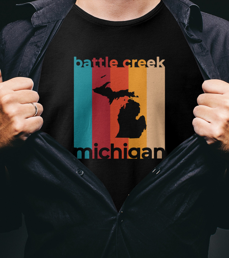 Battle Creek Michigan Michigan Silhouette Retro Stripes T-Shirt