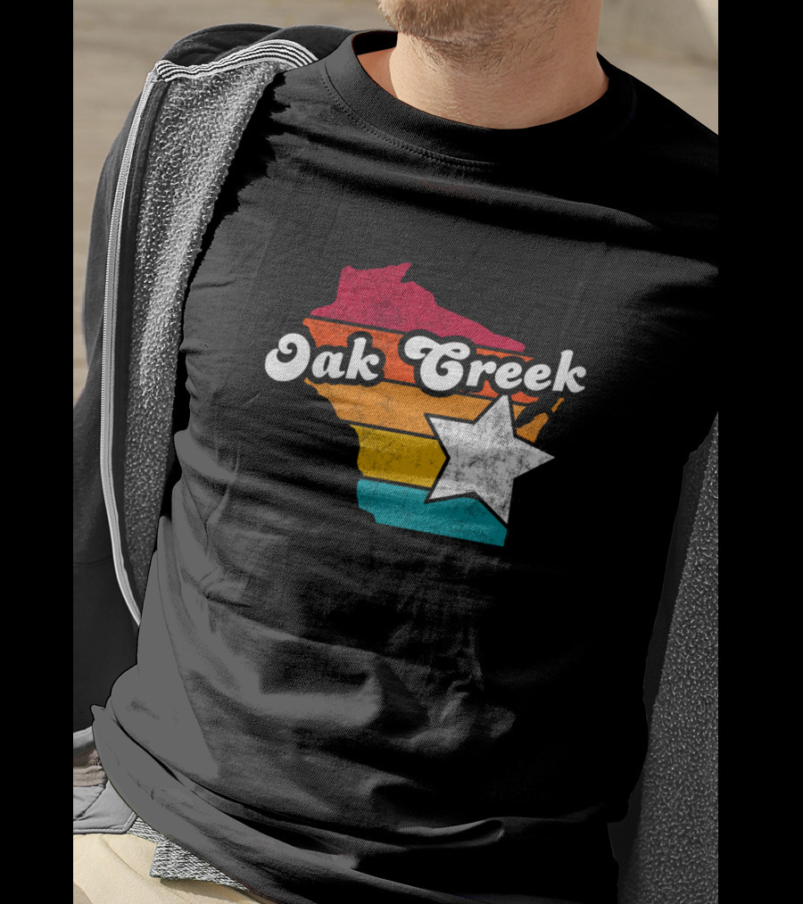 Oak Creek Wisconsin Retro Map With Star T-Shirt