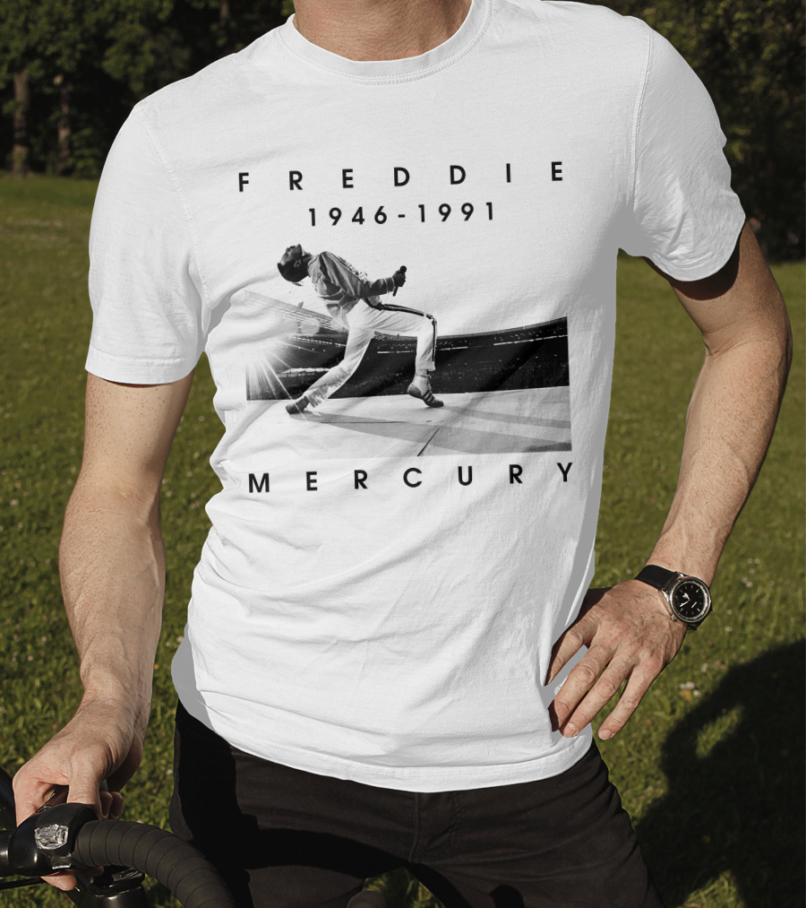 Freddie Mercury 1946-1991 Iconic Stage Performance T-Shirt