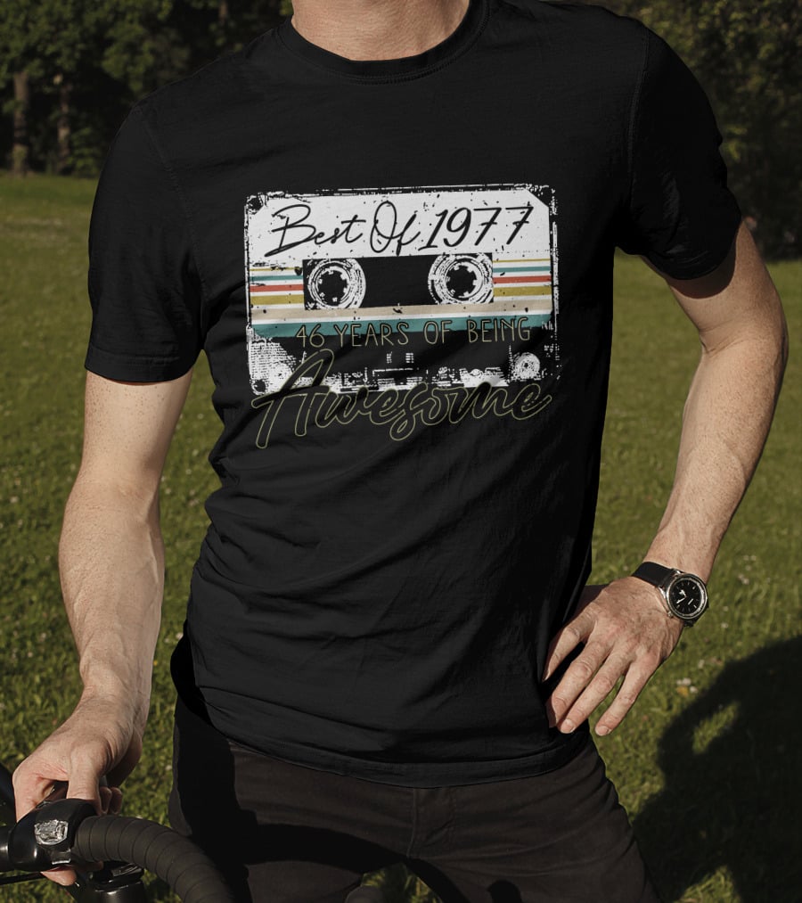 Best Of 1977 46 Years Awesome Music Cassette T-Shirt