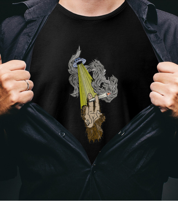 UFO Encounter With Sasquatch Smoking In Alien Light Beam T-Shirt