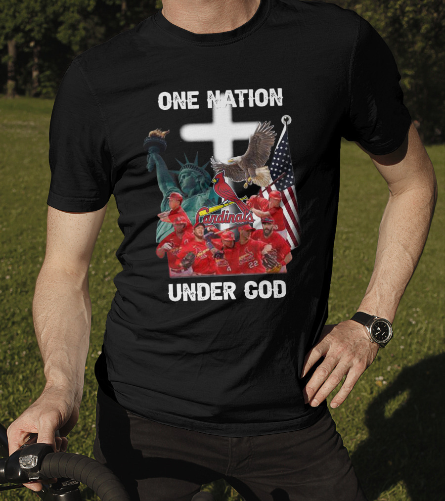 St Louis Cardinals One Nation Under God Liberty Statue Eagle Flag T-Shirt