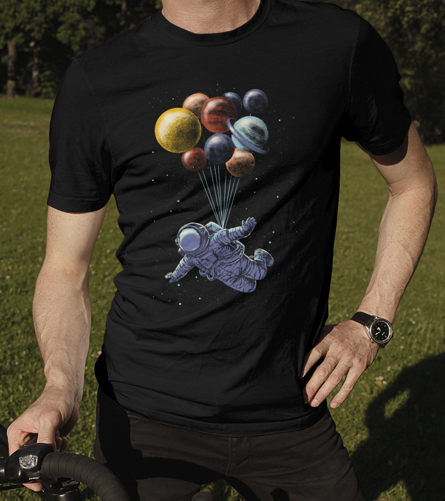 Space Travel Astronaut With Planet Balloons T-Shirt