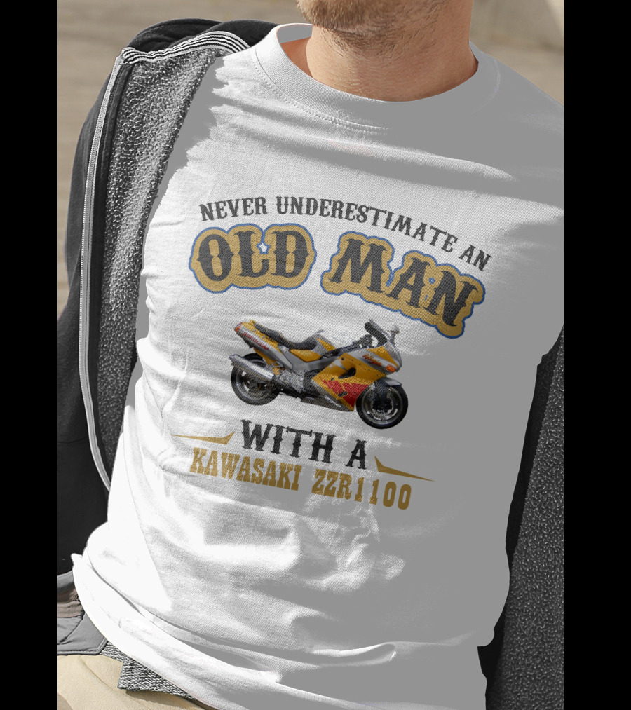 Never Underestimate An Old Man With A Kawasaki ZZR1100 T-Shirt