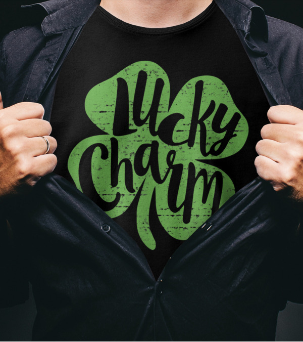 St. Patrick's Day Lucky Charm Shamrock Vintage Style 4 Leaf Clover T-Shirt