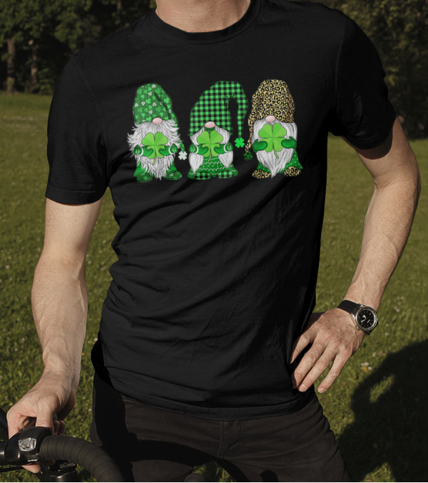 Happy St. Patrick's Day Three Gnomes Holding Shamrock With Green Plaid And Leopard Print Hats T-Shirt