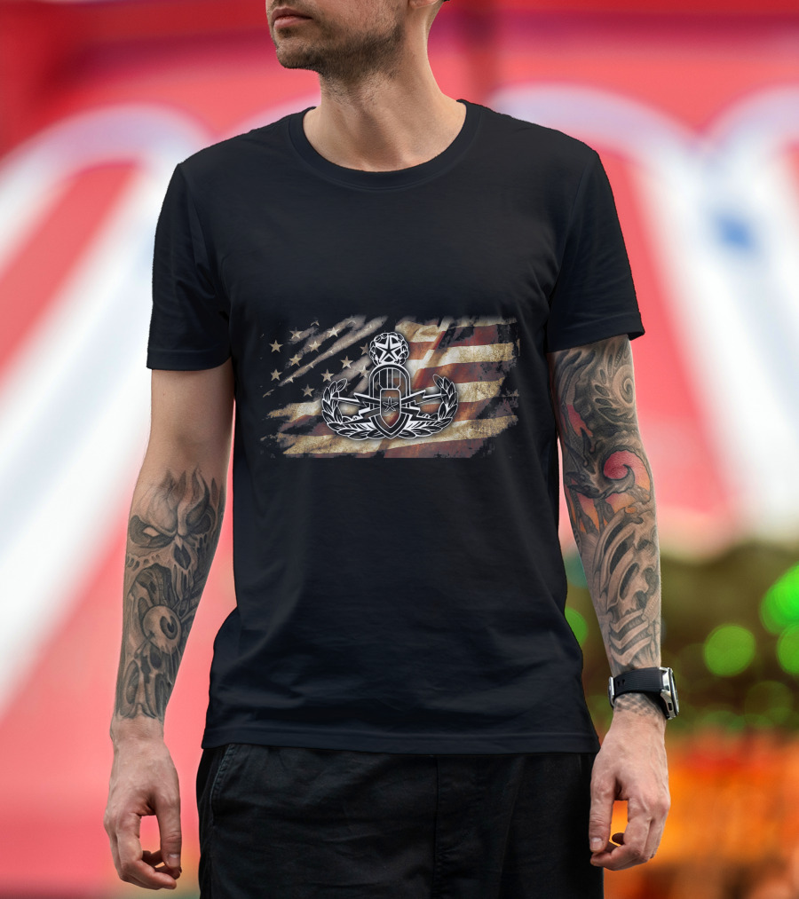 Eod Tech Badge with Distressed American Flag Background T-Shirt