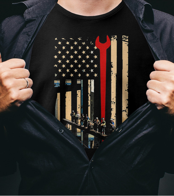 American Flag Ironworker Tools Construction Scene T-Shirt