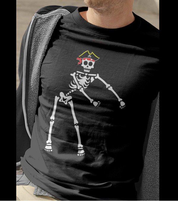 Flossing Skeleton With Pirate Hat And Skull Crossbones T-Shirt