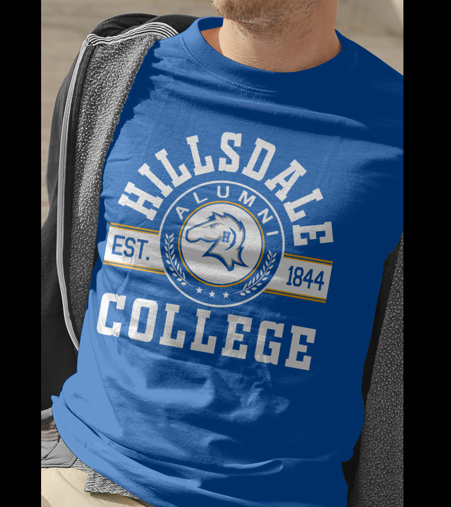 Hillsdale College Alumni Est. 1844 Horse Emblem Blue Background T-Shirt