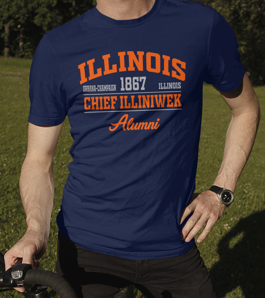 ILLINOIS URBANA-CHAMPAIGN 1867 CHIEF ILLINIWEK ALUMNI T-Shirt