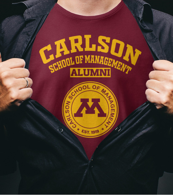 CARLSON SCHOOL OF MANAGEMENT ALUMNI EST. 1919 T-Shirt