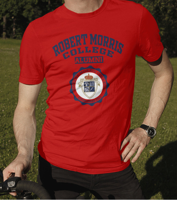 Robert Morris College Alumni Established 1921 Crest T-Shirt