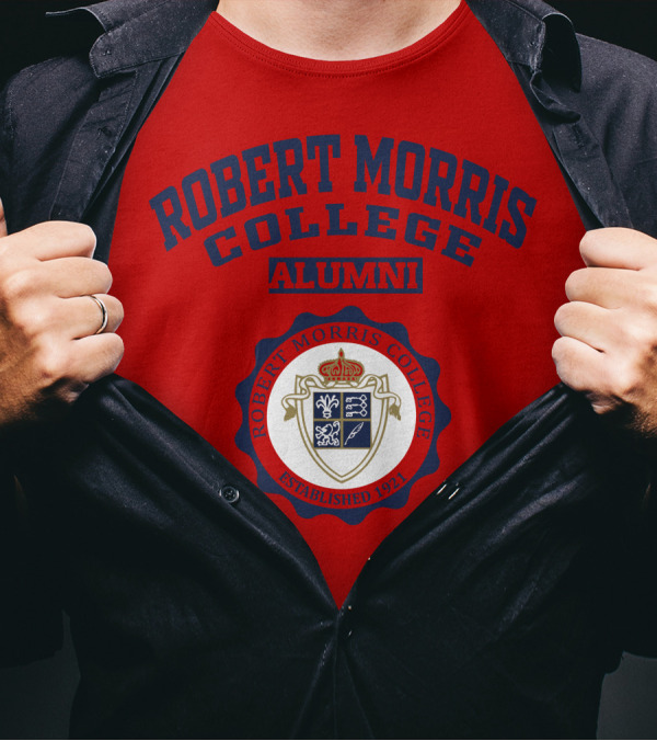 Robert Morris College Alumni Established 1921 Crest T-Shirt