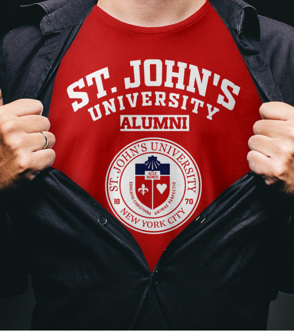 St. John's University Alumni New York City 1870 Ecce Agnus T-Shirt