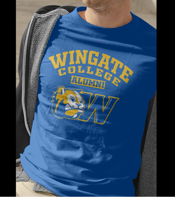 Wingate College Alumni Bulldog Mascot W T-Shirt