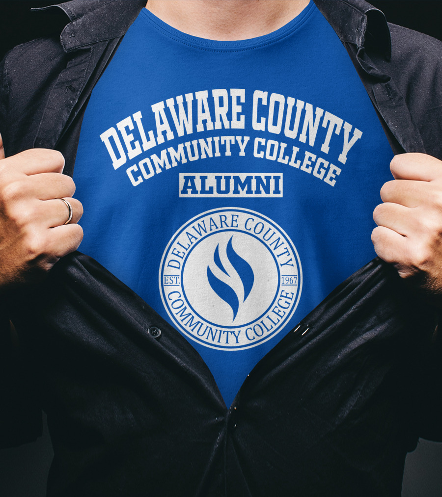 Delaware County Community College Alumni Est. 1967 Blue T-Shirt