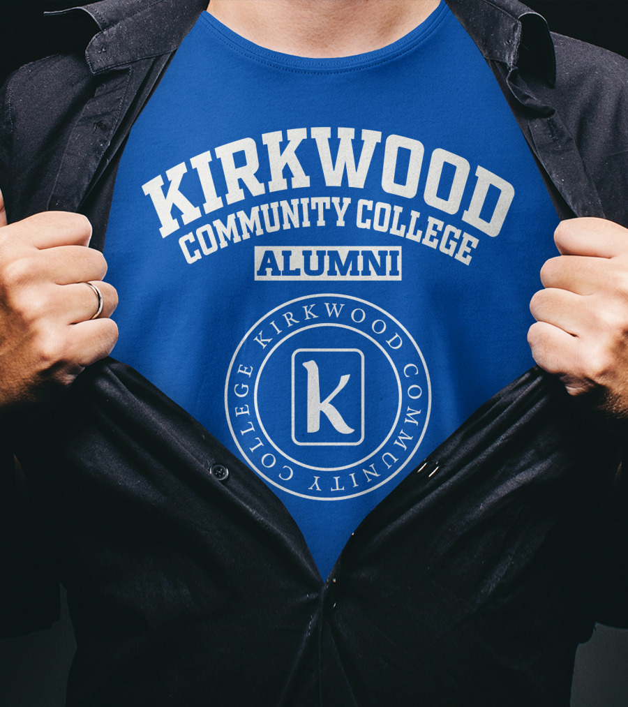 Kirkwood Community College Alumni K Blue Circle T-Shirt