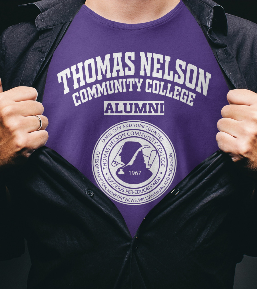 Thomas Nelson Community College Alumni 1967 Seal James City And York Counties Hampton Newport News Williamsburg Poquoson T-Shirt
