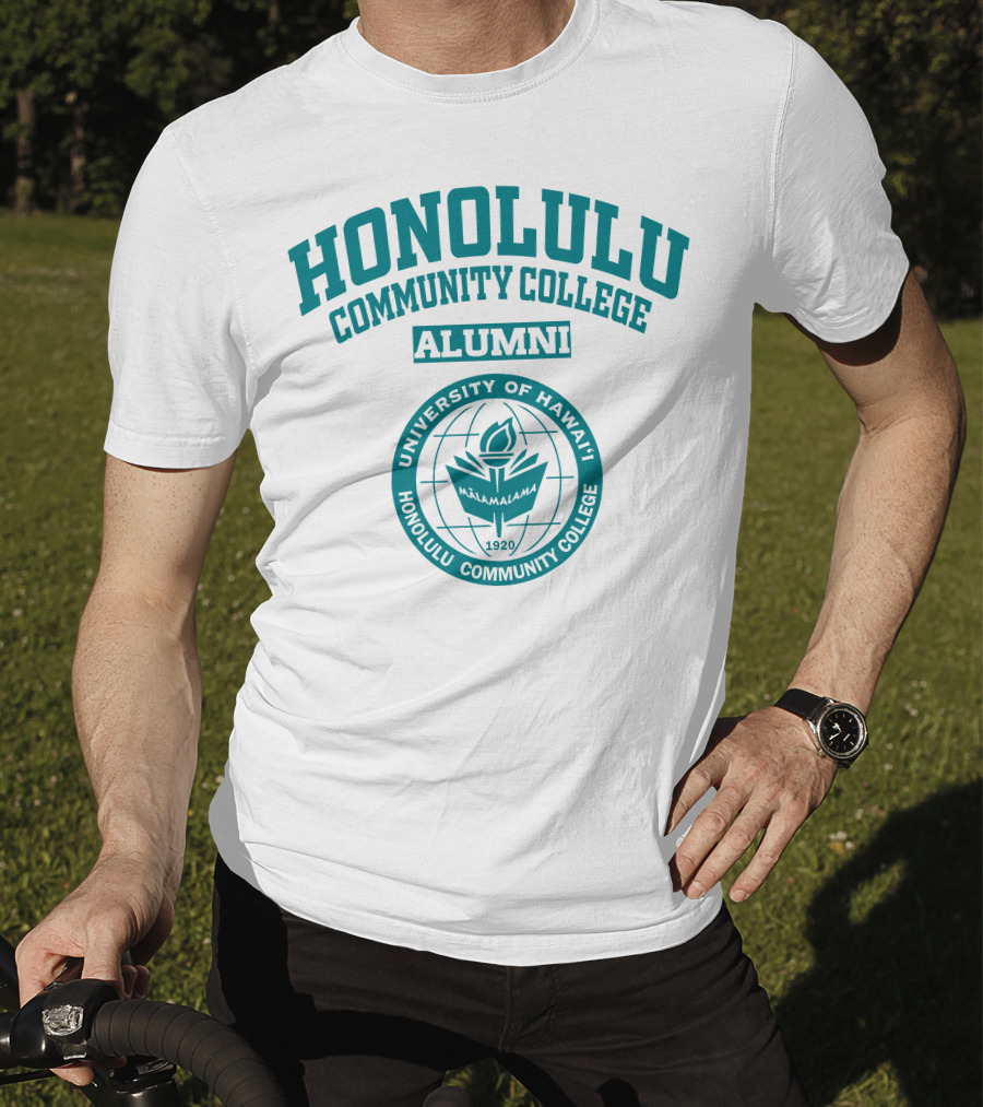 Honolulu Community College Alumni University Of Hawai'i Mālamalama 1920 T-Shirt