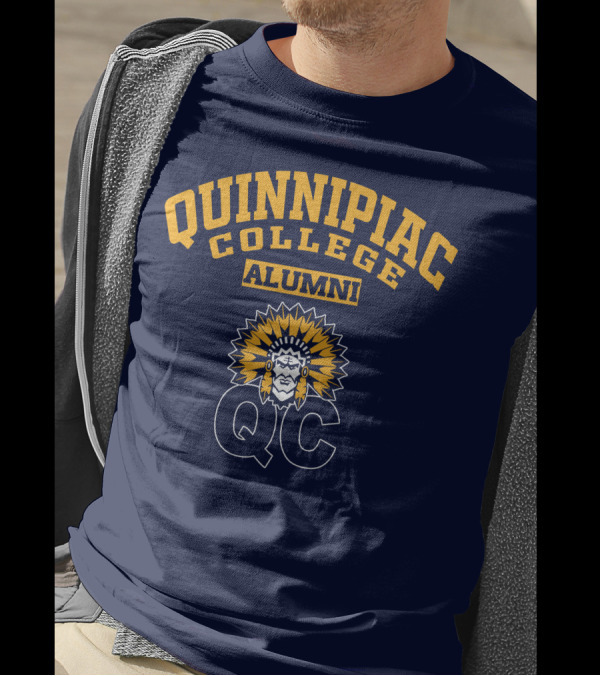 QUINNIPIAC COLLEGE ALUMNI QC T-Shirt