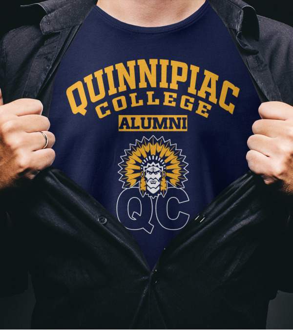 QUINNIPIAC COLLEGE ALUMNI QC T-Shirt
